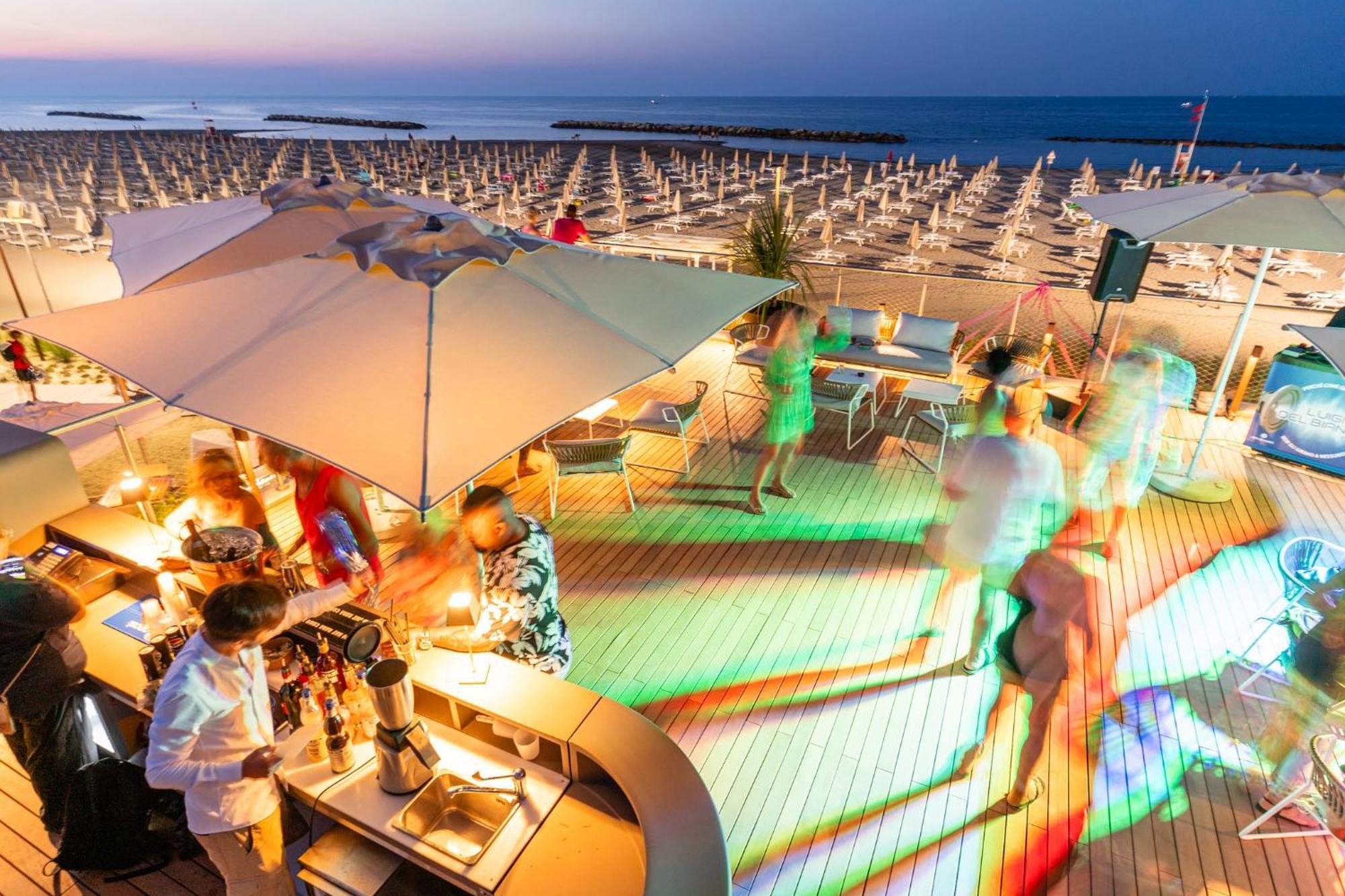 Club Del Sole Rimini Family Resort Экстерьер фото